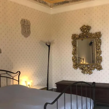 Palazzo Gandolfo Maggiore *
