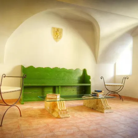 Alloggio in famiglia Palazzo Gandolfo Maggiore *