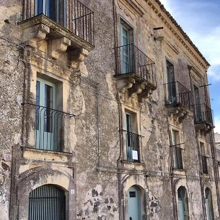 Alloggio in famiglia Palazzo Gandolfo Maggiore Vizzini
